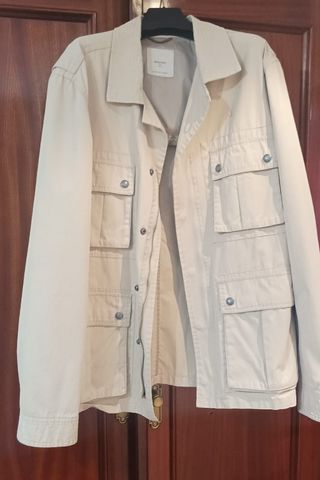 Cazadora beige hombre