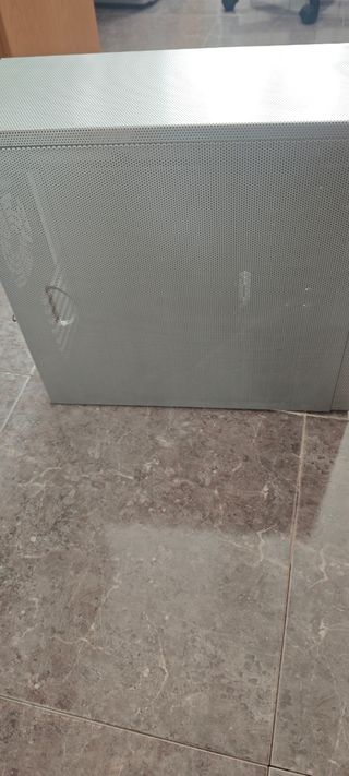 Caja PC - Torre ordenador