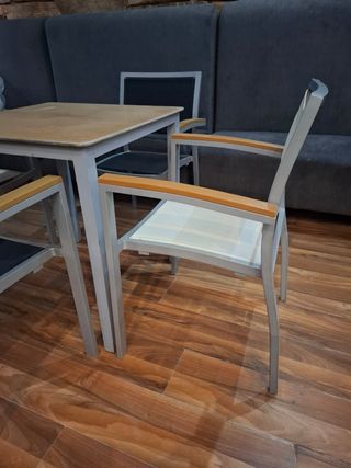 20 uds. Mesas de comedor Hostelería. Ezpeleta.