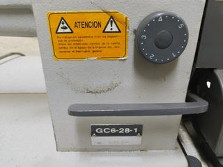 Máquina industrial de coser. Marca Marsew