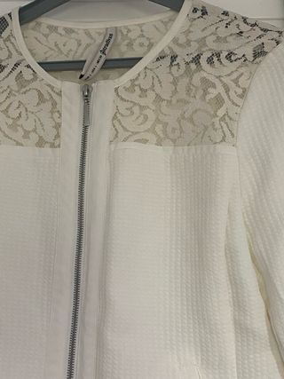 Chaqueta Zara blanca encaje