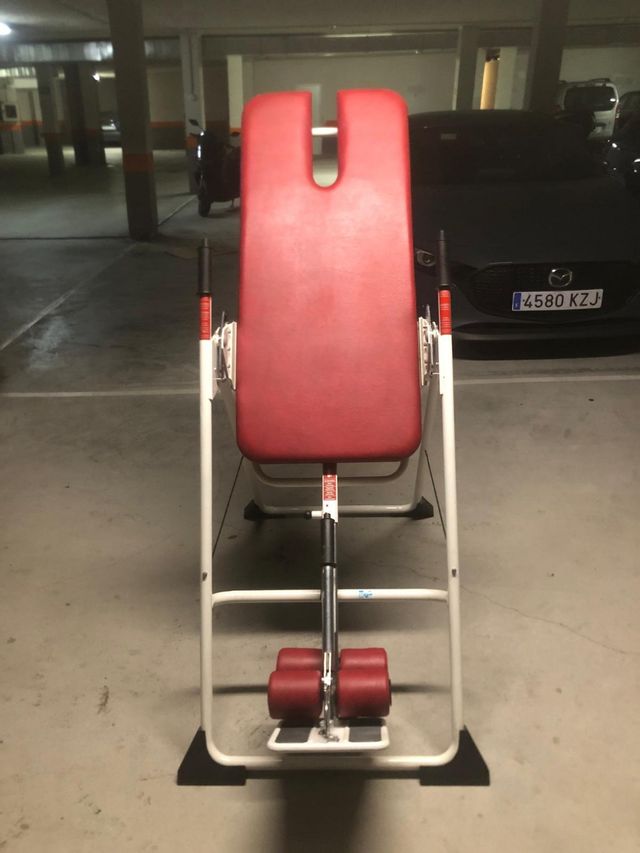 Máquina estiramiento espalda