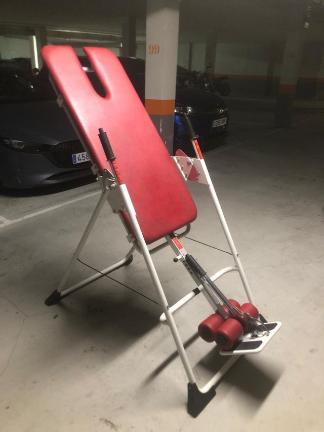 Máquina estiramiento espalda