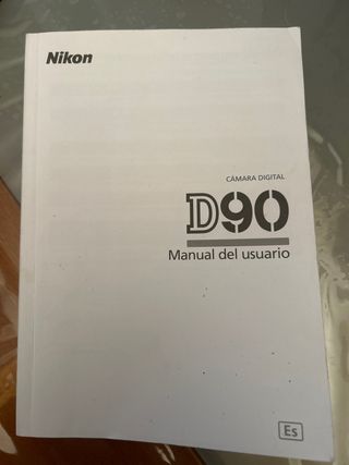 Nikon D90 + Obiettivo 18-200mm VR