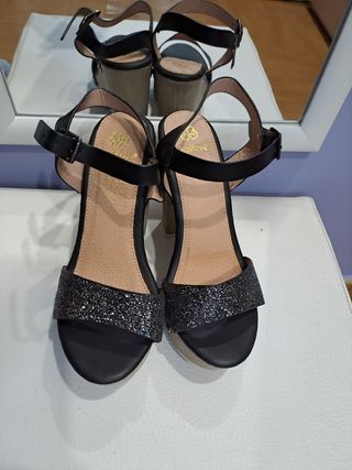 Tacones negros purpurina - efecto madera