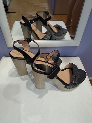 Tacones negros purpurina - efecto madera