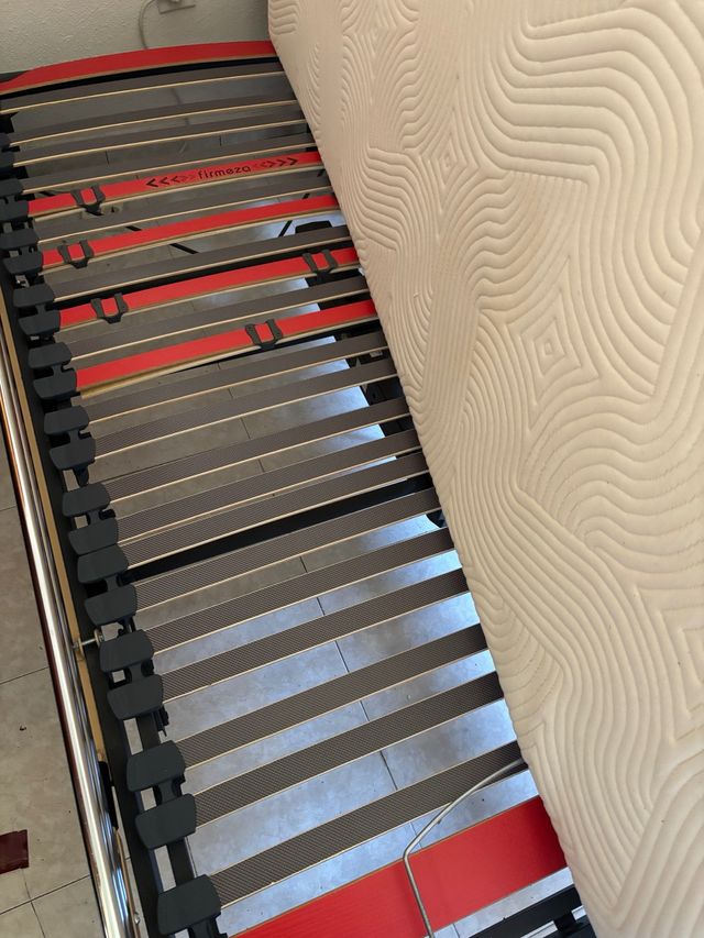 URGENTE letto articolato elettrico nuovo. REGALO FONDINA