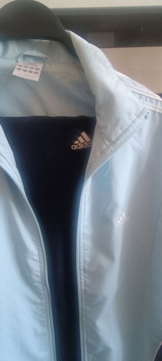 Chándal Adidas celeste y marino