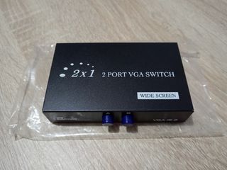 2x KVM Switch puertos VGA (2 IN 1 OUT)
