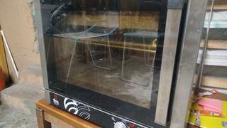 Freidora y caja registradora