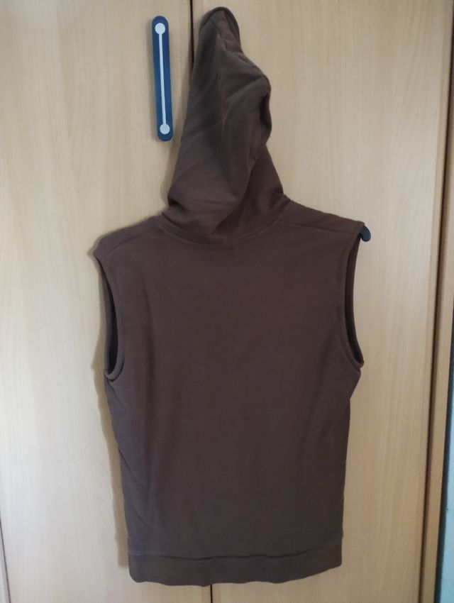 Chaleco con capucha Cherokee