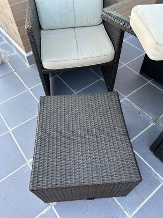 Conjunto jardín - Mesa y sillas mimbre
