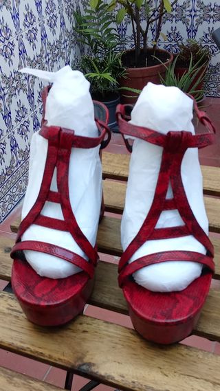 Sandalias de tacón alto