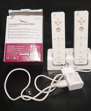 Base carga doble Wii - Gameware
2  mandos wii 
