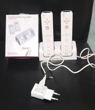 Base carga doble Wii - Gameware
2  mandos wii 