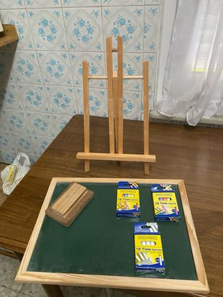 Pizarra infantil con caballete