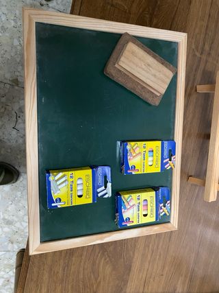 Pizarra infantil con caballete
