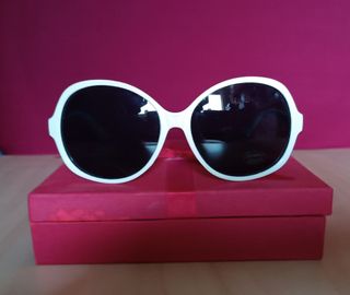Nuovo - Maxi occhiali da sole unisex bianco panna