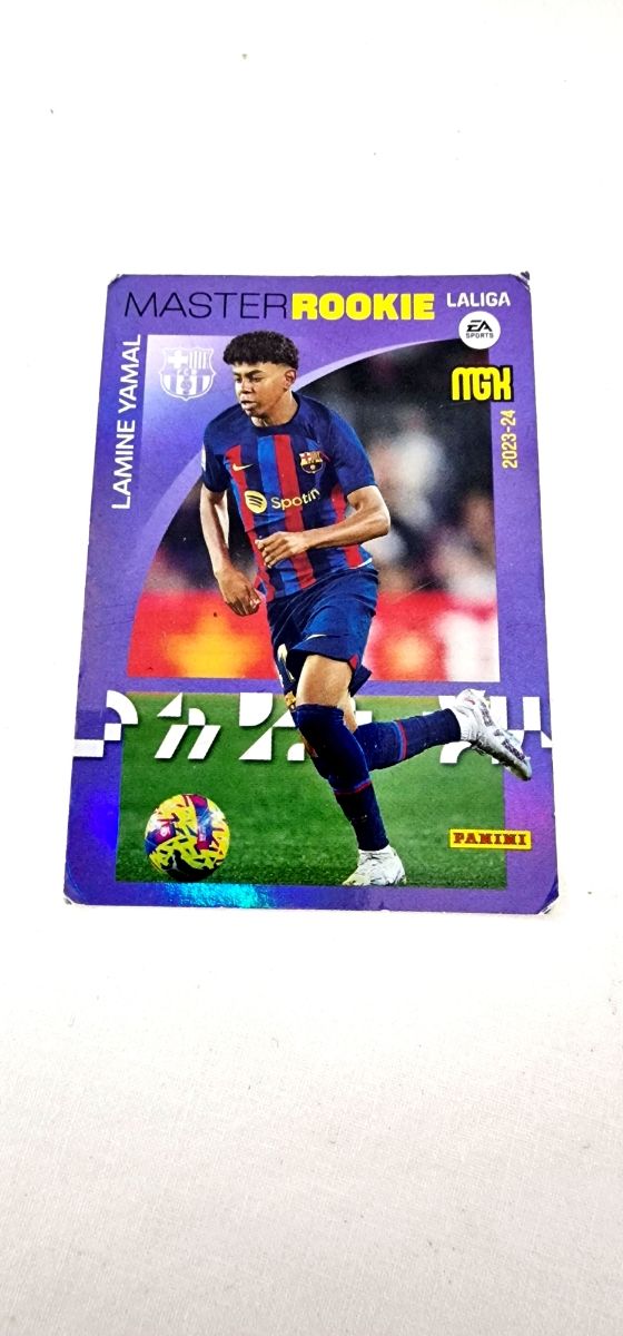 Lamine Yamal como futbol.