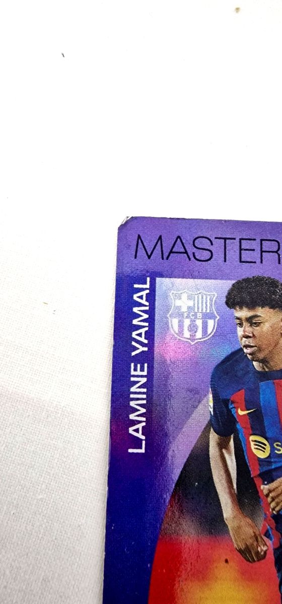 Lamine Yamal como futbol.