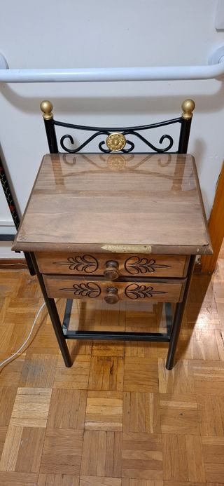 Cabecero y mesilla forja -Dorado-Negro