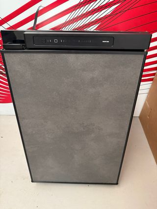 Nevera autocaravana Trivalente Tethford N4090E