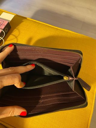 Cartera Kurt Geiger London color Burdeos