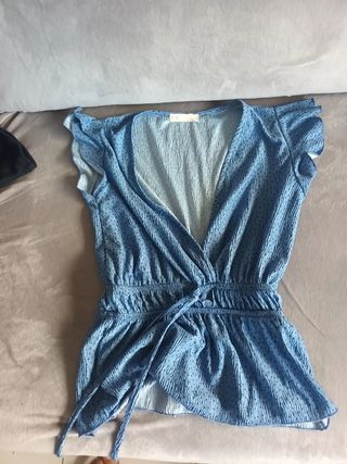 Tops estampados: leopardo y verde