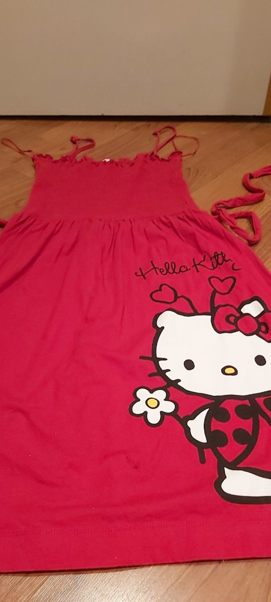 Vestido Hello Kitty talla 8 años + Mochila