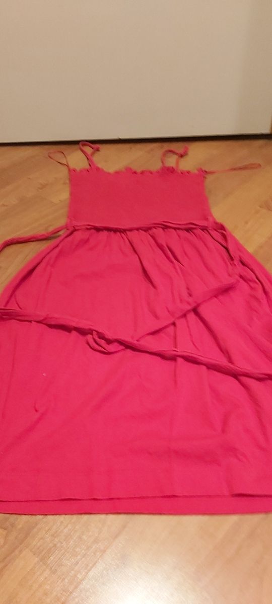 Vestido Hello Kitty talla 8 años + Mochila