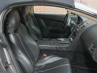 Aston martin V8 Vantage Roadster Sportshift