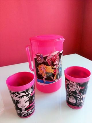 SET MENAJE MONSTER HIGH OFICIAL: 1 JARRA + 2 VASOS