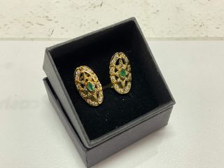 pendientes oro 18k con piedra con circonita,esmeralda