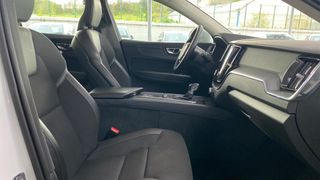 VOLVO XC60 todoterreno 2.0 T5 MOMENTUM AUTO 4WD 5P