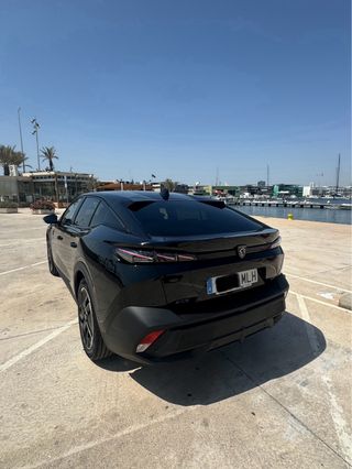 Peugeot 408 2023