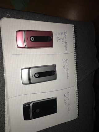 3 Teléfonos Motorola W377 un pack