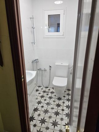 Baño reformado moderno
