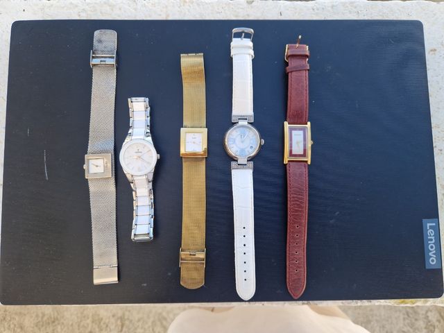 5 Relojes - Dorado y Plateado