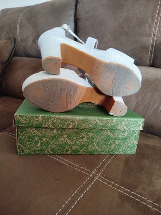 Zapatos plata ceremonia
