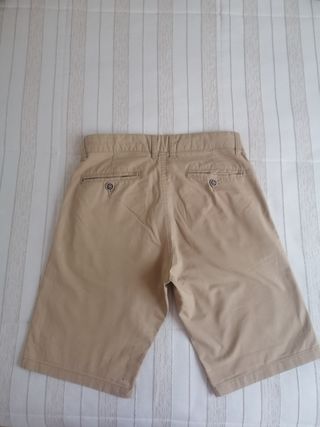 Pantalón corto chino beige