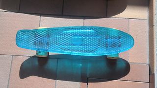 Skate azul transparente