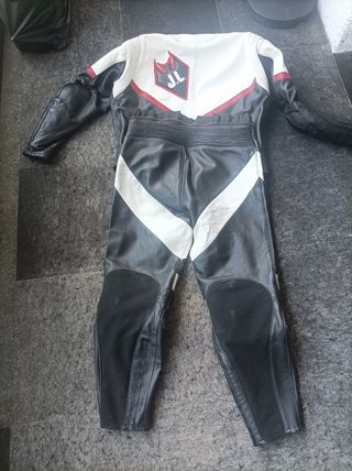 Mono moto piel Vallaese JL - 2 piezas hecho a medi