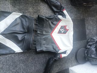 Mono moto piel Vallaese JL - 2 piezas hecho a medi