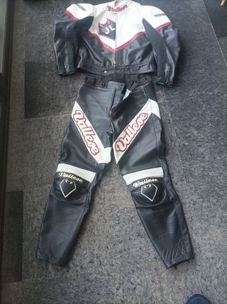 Mono moto piel Vallaese JL - 2 piezas hecho a medi