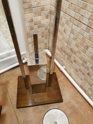 Toallero+escobillero baño - Inox+madera