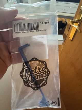 Placa de leva Retro Arms V2 POM