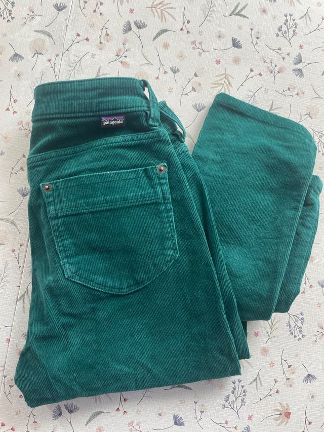Pantalones pana Patagonia de mujer- Verde