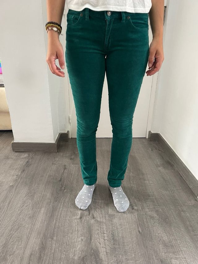 Pantalones pana Patagonia de mujer- Verde