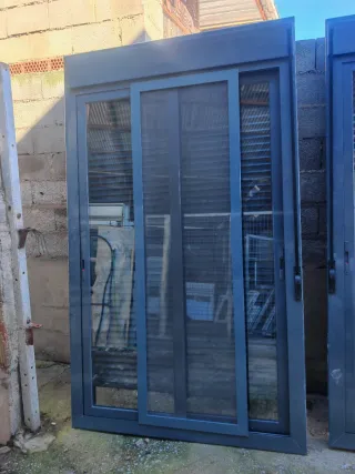 2 Balconeras antarcita