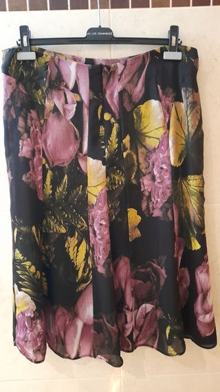 Falda Punto Roma floral. Talla 44.